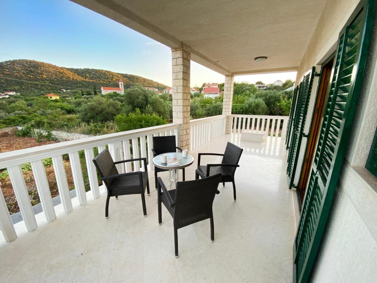 Apartment Arka Vinišće Εξωτερικό φωτογραφία