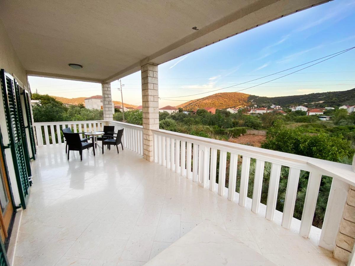 Apartment Arka Vinišće Εξωτερικό φωτογραφία