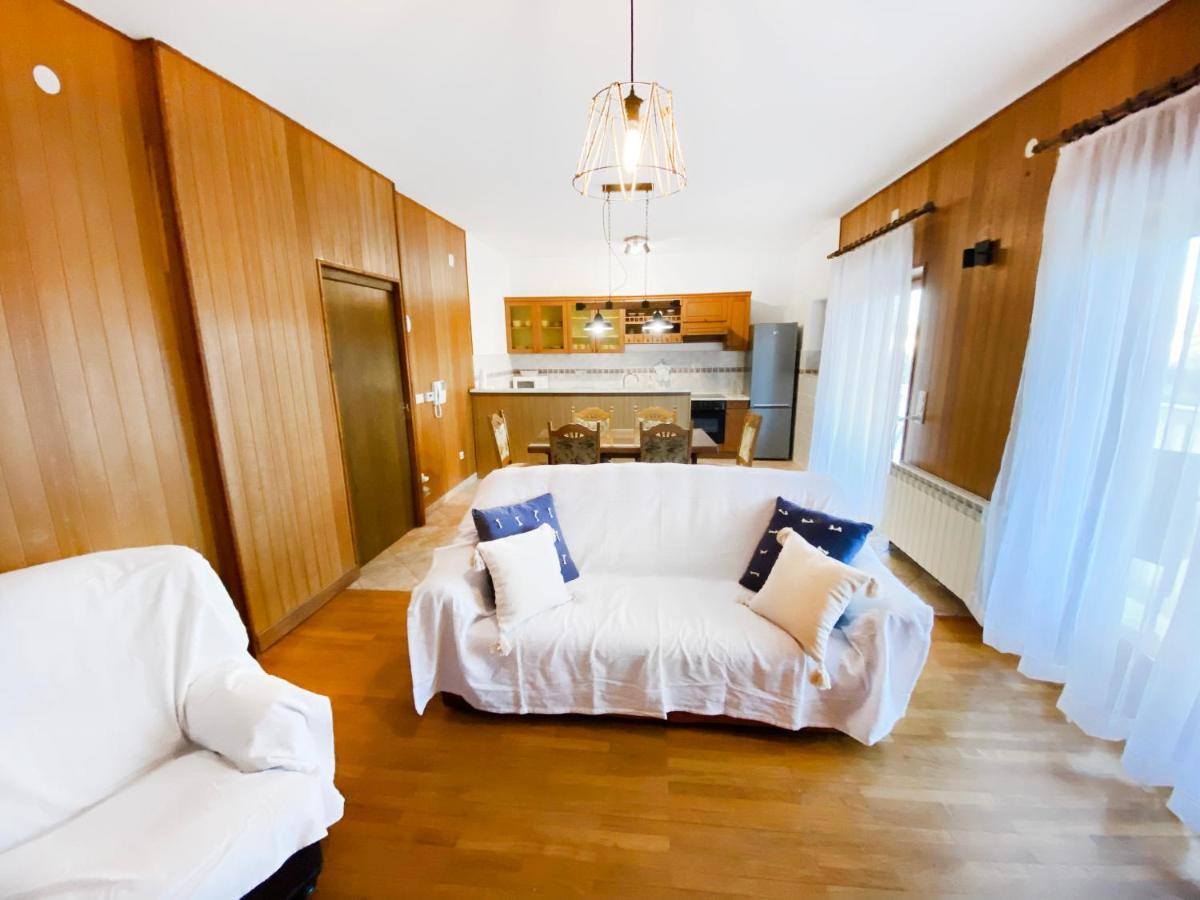 Apartment Arka Vinišće Εξωτερικό φωτογραφία