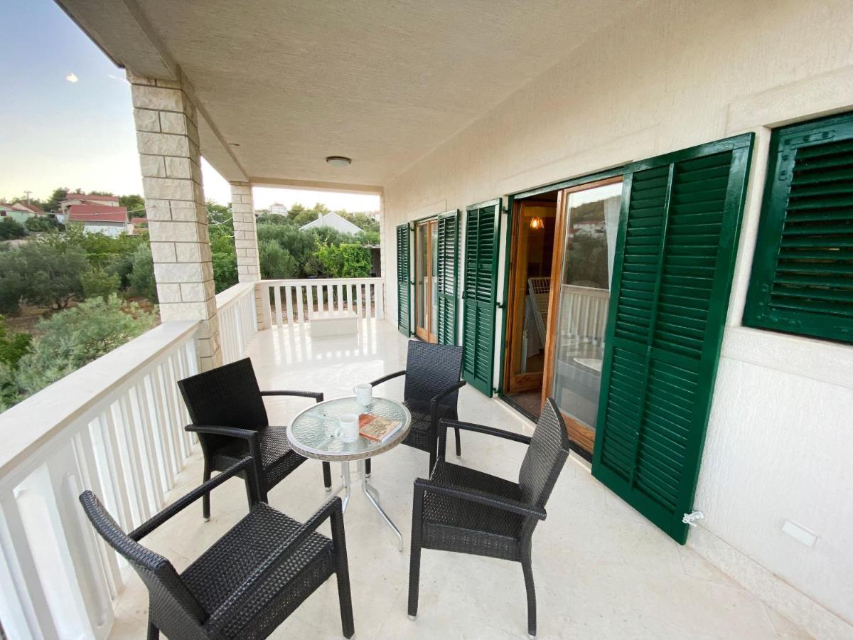 Apartment Arka Vinišće Εξωτερικό φωτογραφία